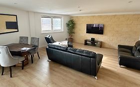 Km Granton Apartment